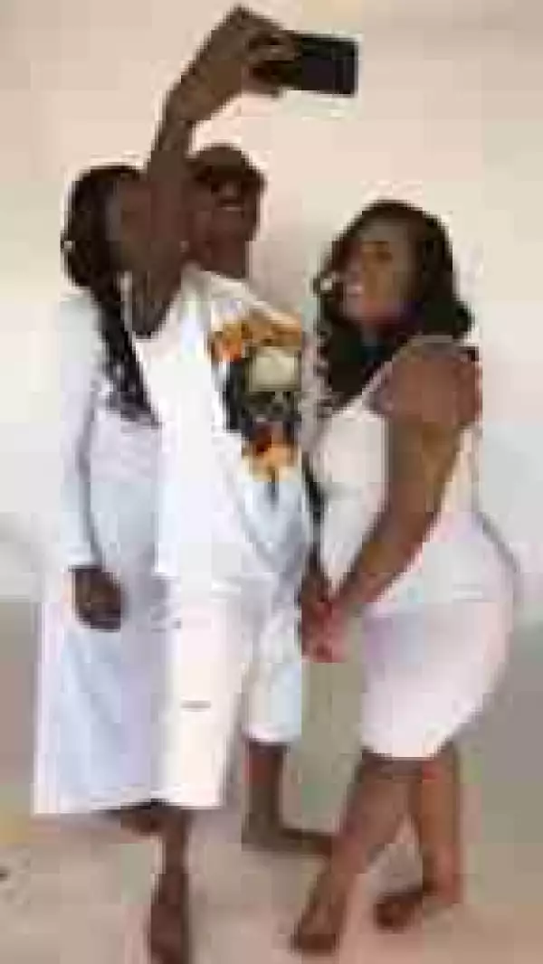 Man Poses With His Two Pregnant Girlfriends (Photos)